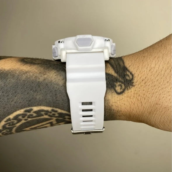 GSHOCK GA2200 - BEGE OU BRANCO